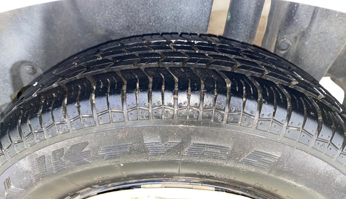 2015 Maruti Swift Dzire VXI, Petrol, Manual, 54,026 km, Left Rear Tyre Tread