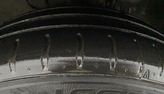 2018 Tata Tiago XZA PETROL, Petrol, Automatic, 1 km, Right Front Tyre Tread