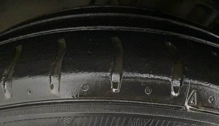 2018 Tata Tiago XZA PETROL, Petrol, Automatic, 1 km, Right Rear Tyre Tread