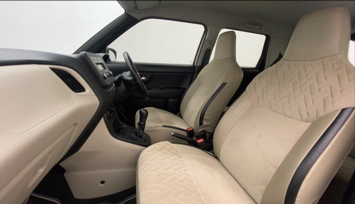 2019 Maruti New Wagon-R VXI 1.0, Petrol, Manual, 39,700 km, Right Side Front Door Cabin