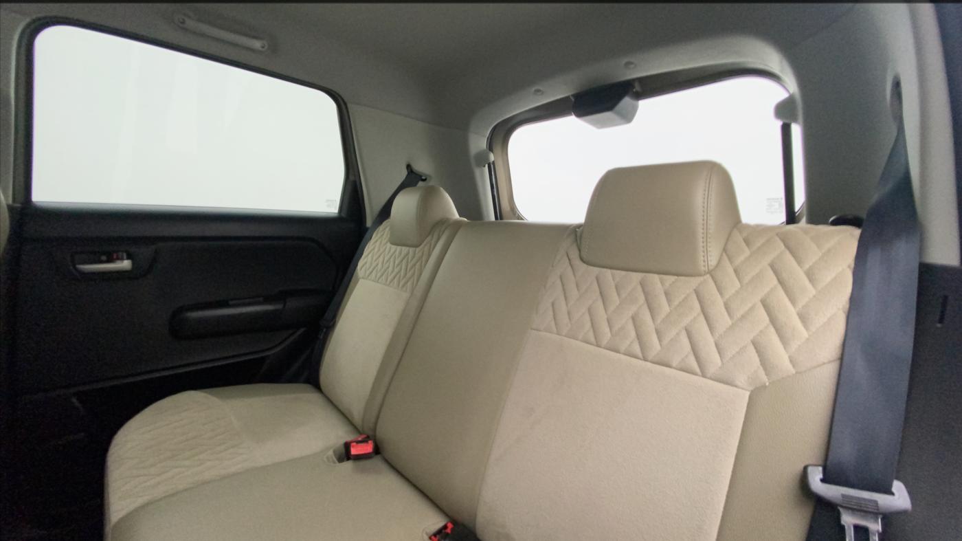 2019 Maruti New Wagon-R VXI 1.0, Petrol, Manual, 39,700 km, Right Side Rear Door Cabin