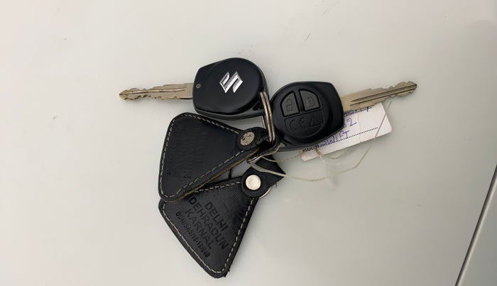 2019 Maruti Swift VXI, Petrol, Manual, 27,718 km, Key Close Up