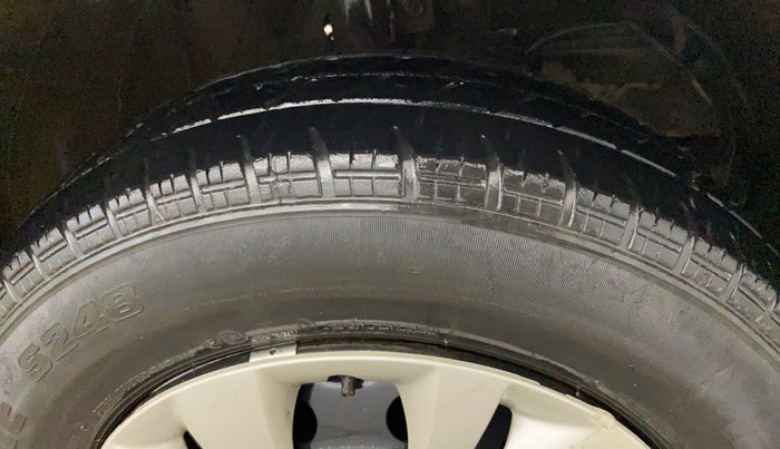 2019 Maruti Swift VXI, Petrol, Manual, 27,718 km, Right Front Tyre Tread