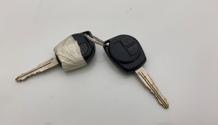 2016 Maruti Swift Dzire VXI, Petrol, Manual, 76,228 km, Key Close Up