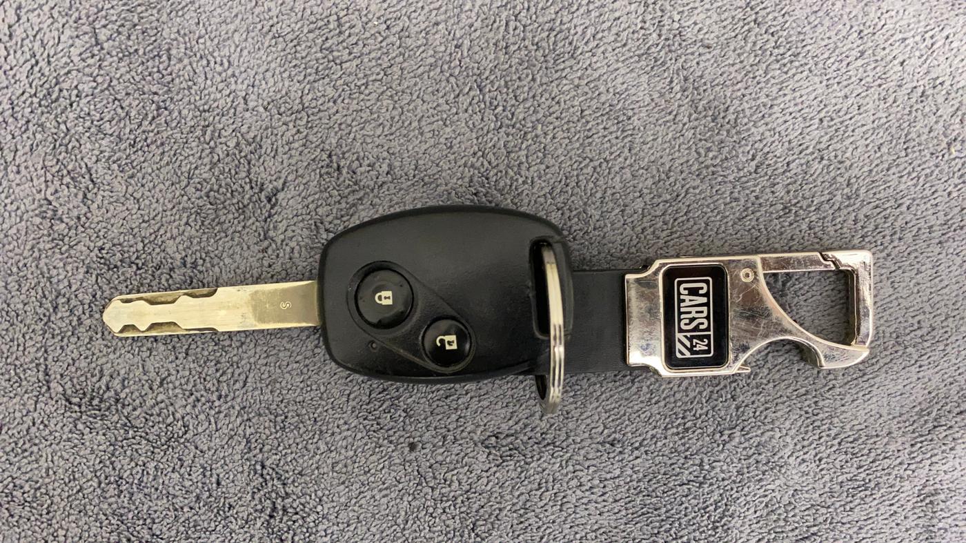 2013 Honda Brio S MT, Petrol, Manual, 40,342 km, Key Close Up