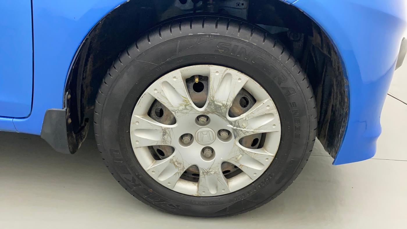 2013 Honda Brio S MT, Petrol, Manual, 40,342 km, Right Front Wheel