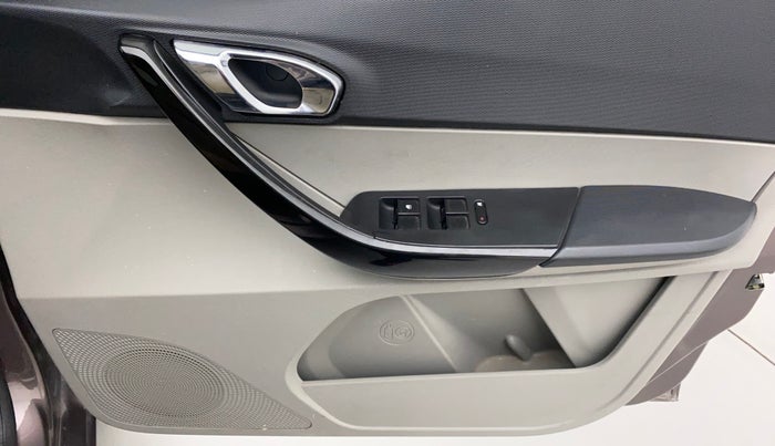 2018 Tata Tiago XZA PETROL, Petrol, Automatic, 47,153 km, Driver Side Door Panels Control