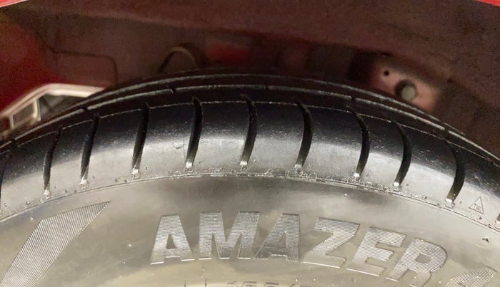 2015 Hyundai Eon MAGNA +, Petrol, Manual, 79,899 km, Right Rear Tyre Tread