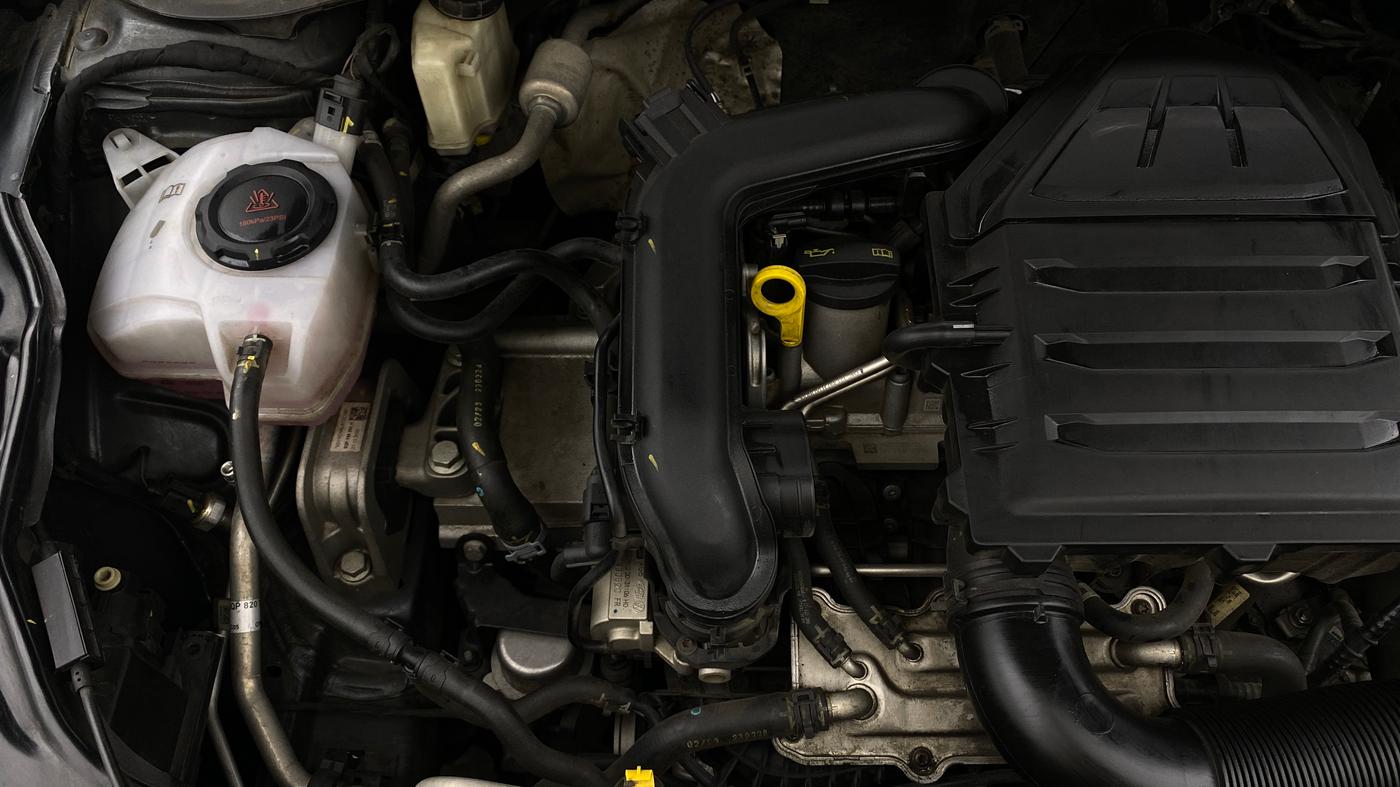 2023 Volkswagen VIRTUS TOPLINE TSI 1.0 AT, Petrol, Automatic, 37,237 km, Engine View - Right