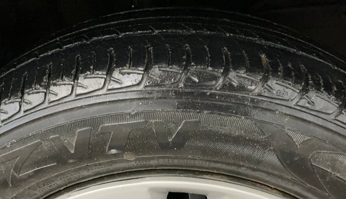 2018 Maruti Baleno DELTA CVT PETROL 1.2, Petrol, Automatic, 53,048 km, Right Front Tyre Tread