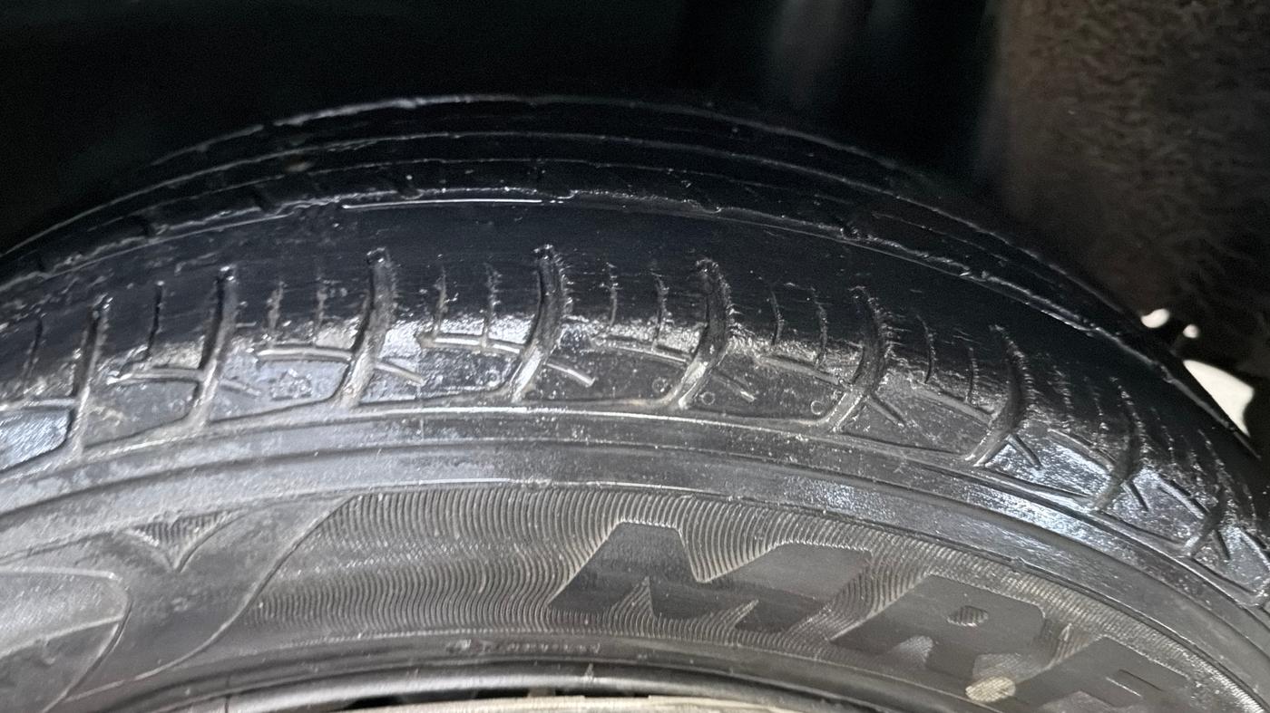 2017 Maruti Baleno DELTA PETROL 1.2, Petrol, Manual, 65,920 km, Left Rear Tyre Tread