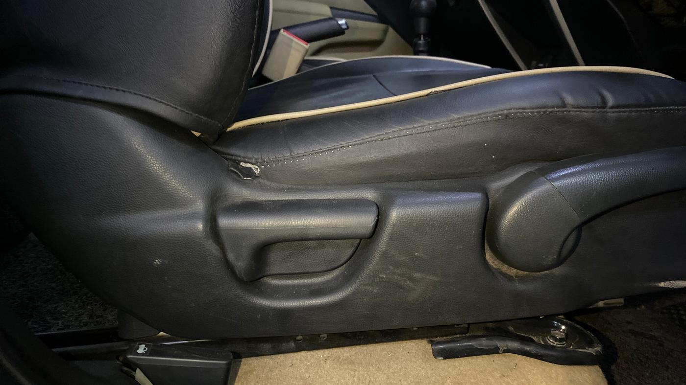 2019 Honda City 1.5L I-VTEC V MT, Petrol, Manual, 78,076 km, Driver Side Adjustment Panel