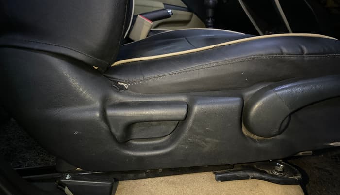 2019 Honda City 1.5L I-VTEC V MT, Petrol, Manual, 78,076 km, Driver Side Adjustment Panel