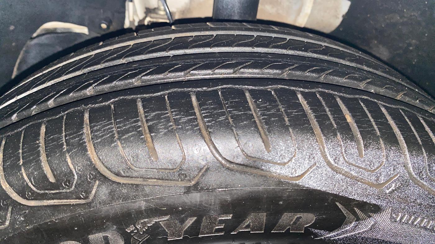 2022 Tata Tiago XT CNG, CNG, Manual, 14,186 km, Left Front Tyre Tread