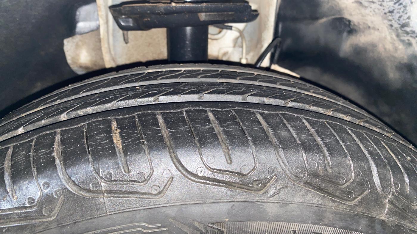 2022 Tata Tiago XT CNG, CNG, Manual, 14,186 km, Right Front Tyre Tread