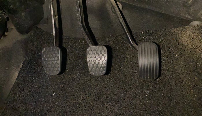 2022 Tata Tiago XT CNG, CNG, Manual, 14,186 km, Pedals