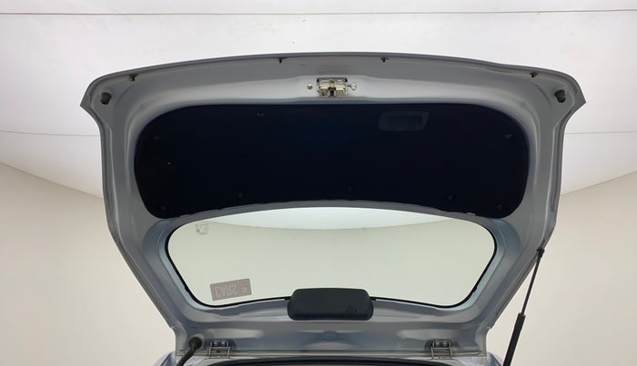 2012 Toyota Etios Liva G, Petrol, Manual, 32,848 km, Boot Door Open