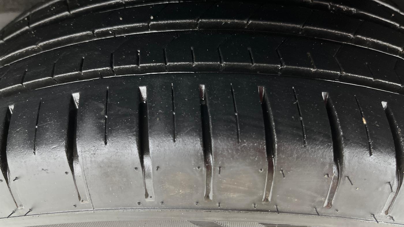 2021 Maruti Baleno ALPHA CVT PETROL 1.2, Petrol, Automatic, 32,698 km, Left Rear Tyre Tread
