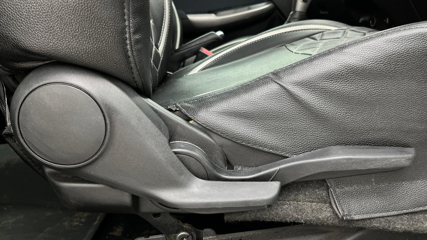 2021 Maruti Baleno ALPHA CVT PETROL 1.2, Petrol, Automatic, 32,698 km, Driver Side Adjustment Panel