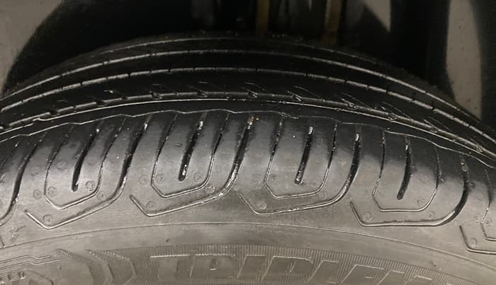 2021 Volkswagen TAIGUN HIGHLINE 1.0 TSI AT, Petrol, Automatic, 76,201 km, Left Rear Tyre Tread