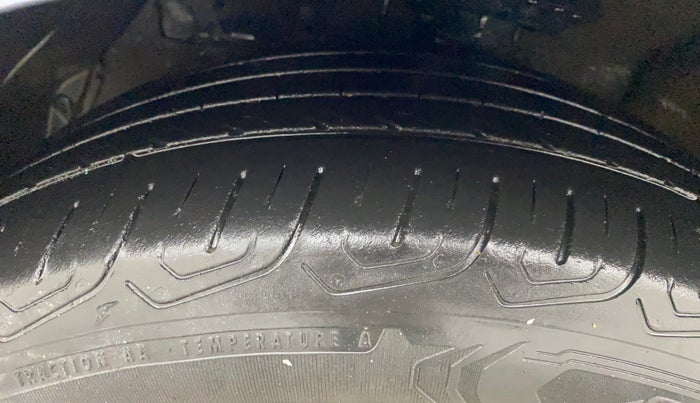 2013 Hyundai New Elantra 1.8 SX AT VTVT, Petrol, Automatic, 85,465 km, Left Front Tyre Tread