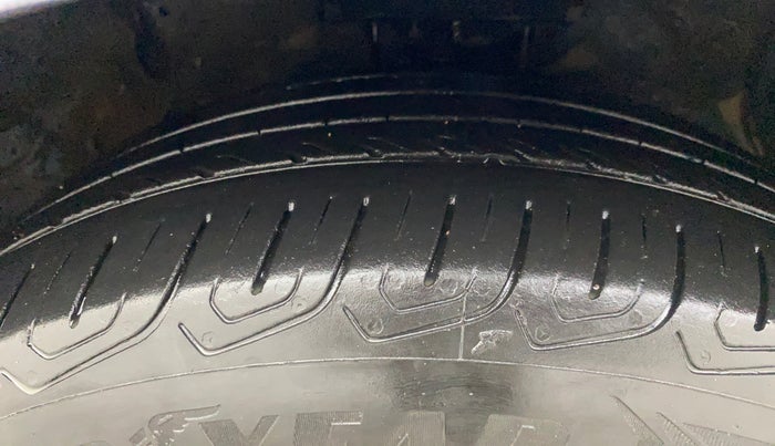 2013 Hyundai New Elantra 1.8 SX AT VTVT, Petrol, Automatic, 85,465 km, Right Front Tyre Tread