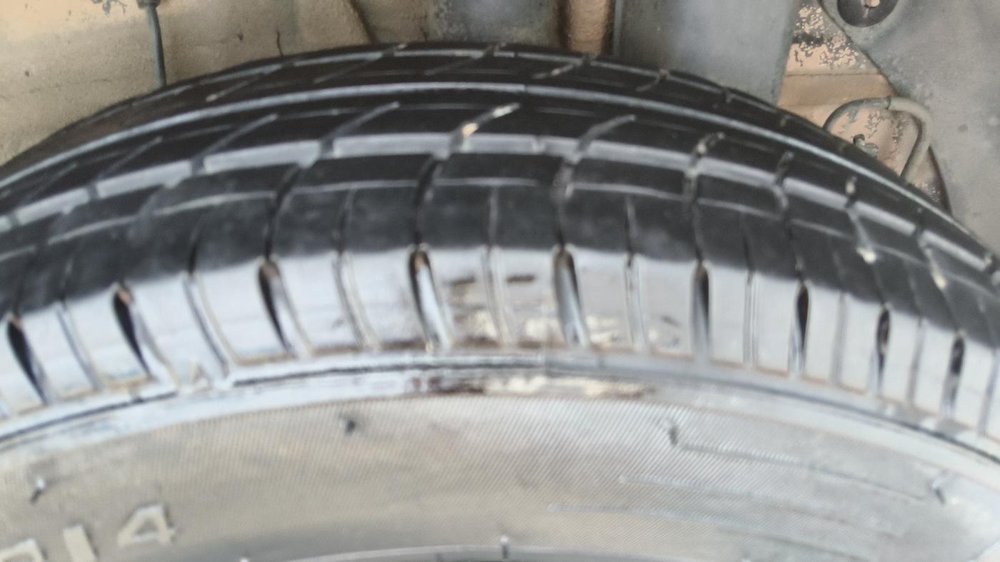 2019 Hyundai Elite i20 MAGNA PLUS 1.2, Petrol, Manual, 1,49,311 km, Left Rear Tyre Tread