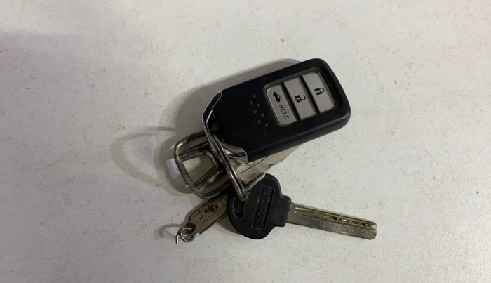 2019 Honda Amaze 1.2L I-VTEC VX, Petrol, Manual, 41,560 km, Key Close Up