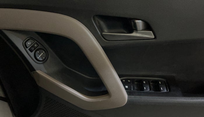 2015 Hyundai Creta SX PLUS 1.6 PETROL, Petrol, Manual, 1,00,773 km, Driver Side Door Panels Control