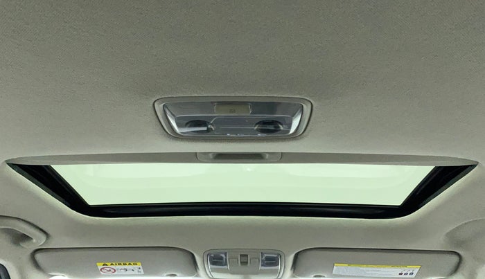 2023 KIA SELTOS HTK PLUS 1.5 IMT, Petrol, Manual, 10,629 km, Moonroof/ Sunroof
