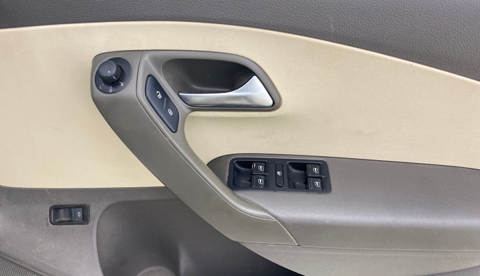 2014 Volkswagen Vento HIGHLINE PETROL AT, Petrol, Automatic, 42,796 km, Driver Side Door Panels Control