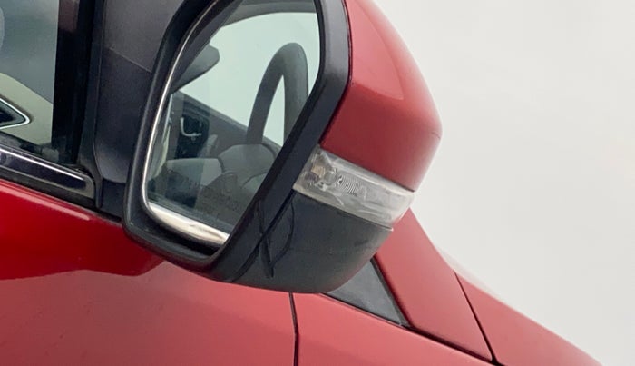 2014 Tata Zest XT PETROL, Petrol, Manual, 29,312 km, Right rear-view mirror - Cover has minor damage