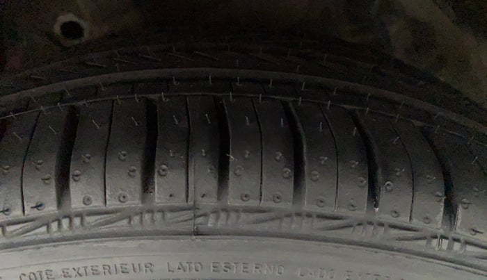 2014 Tata Zest XT PETROL, Petrol, Manual, 29,312 km, Left Front Tyre Tread