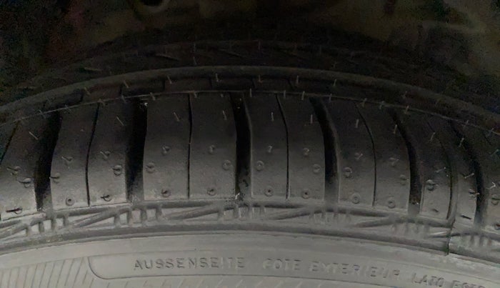 2014 Tata Zest XT PETROL, Petrol, Manual, 29,312 km, Right Front Tyre Tread