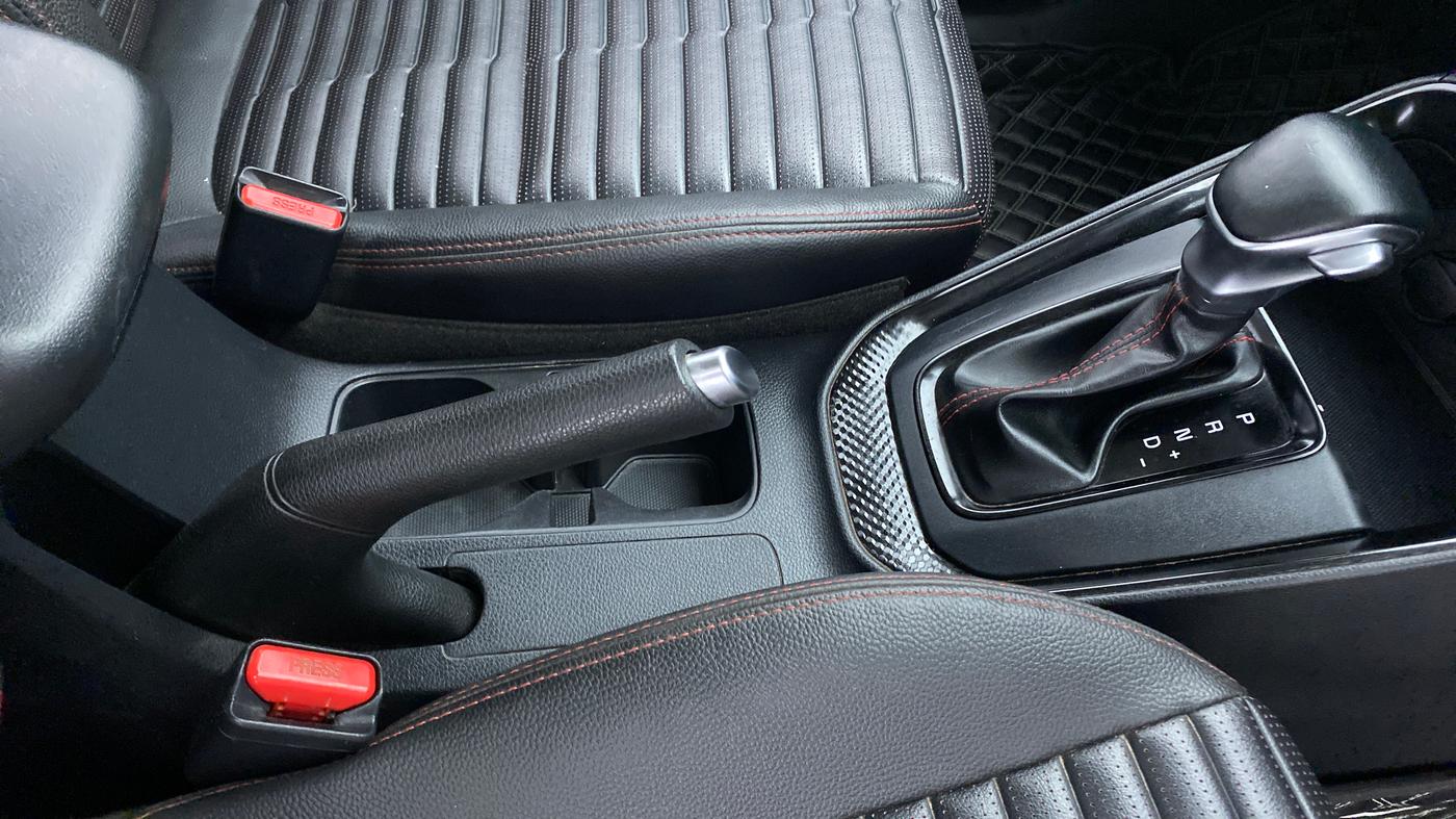 2020 KIA SONET GTX PLUS 1.5D  AT, Diesel, Automatic, 57,424 km, Gear Lever