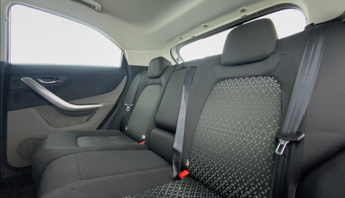 2017 Tata NEXON XZ+ 1.2, Petrol, Manual, 44,993 km, Right Side Rear Door Cabin