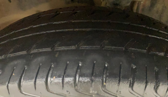 2015 Maruti Alto 800 VXI, Petrol, Manual, 73,170 km, Left Front Tyre Tread
