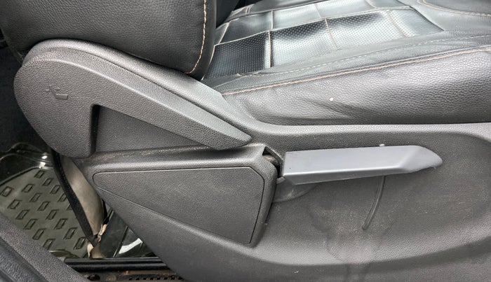 2017 Ford Ecosport 1.5TITANIUM TDCI, Diesel, Manual, 86,992 km, Driver Side Adjustment Panel