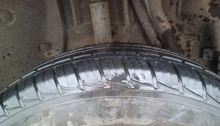 2018 Renault Duster RXS PETROL, Petrol, Manual, 85,049 km, Right Rear Tyre Tread