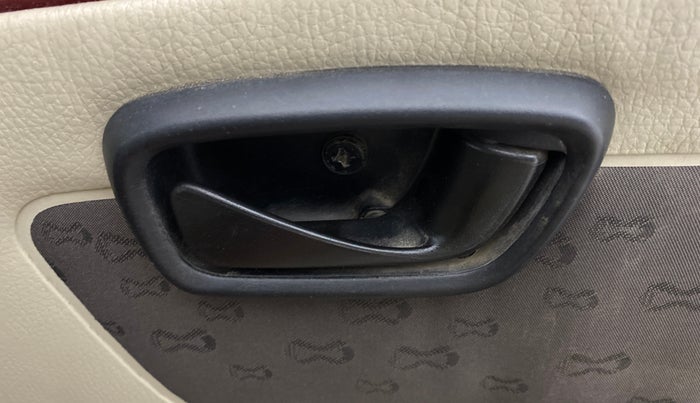 2015 Tata Nano TWIST XT, Petrol, Manual, 47,618 km, Driver Side Door Panels Control