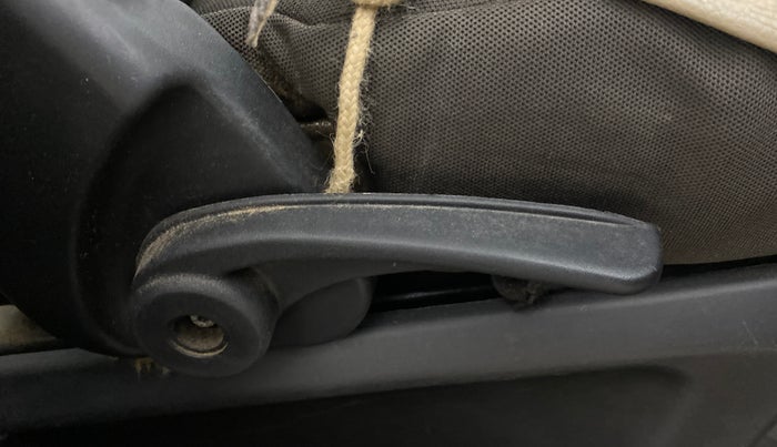 2015 Tata Nano TWIST XT, Petrol, Manual, 47,618 km, Driver Side Adjustment Panel