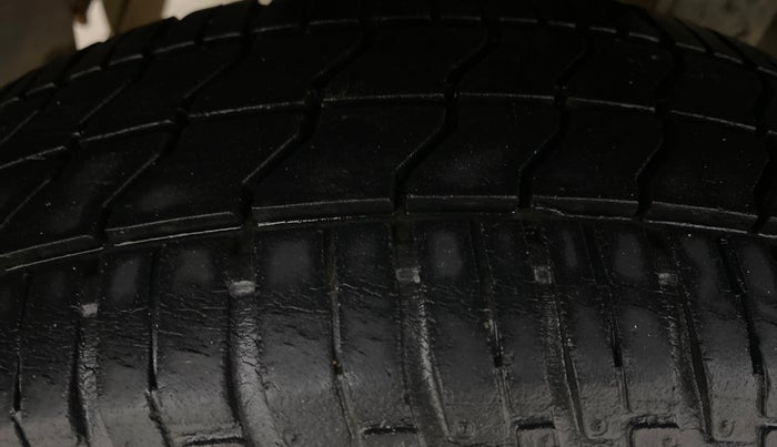 2015 Tata Nano TWIST XT, Petrol, Manual, 47,618 km, Right Rear Tyre Tread