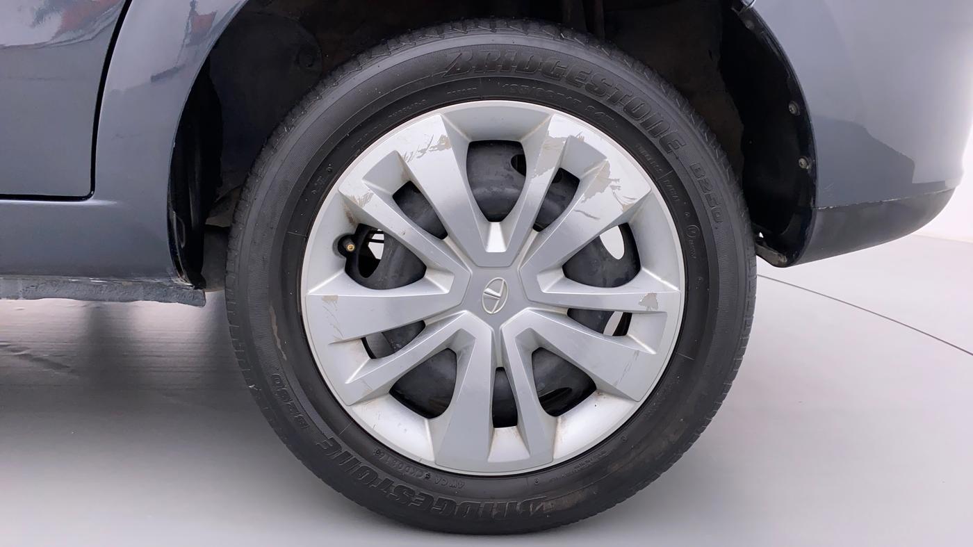 2016 Tata Zest XMS QUADRAJET 75PS, Diesel, Manual, 50,023 km, Left Rear Wheel