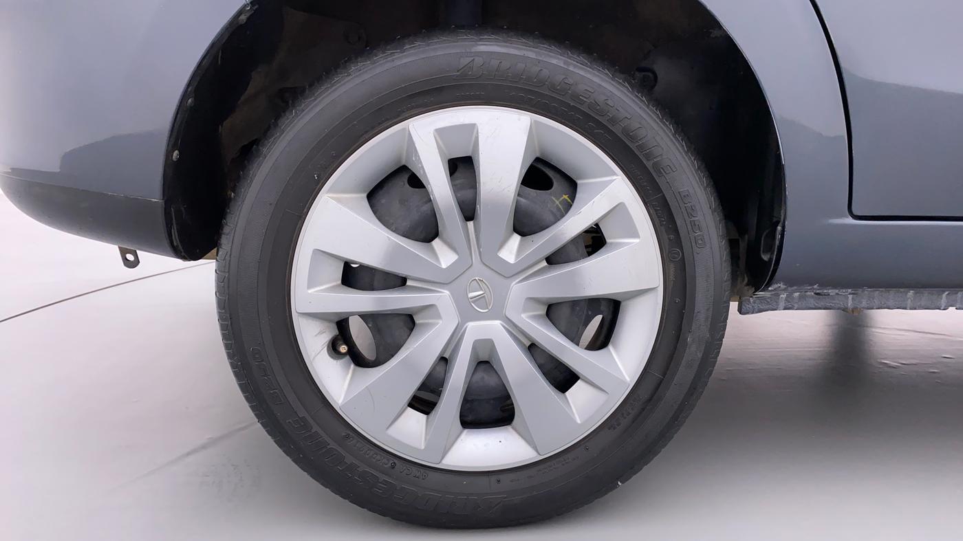 2016 Tata Zest XMS QUADRAJET 75PS, Diesel, Manual, 50,023 km, Right Rear Wheel
