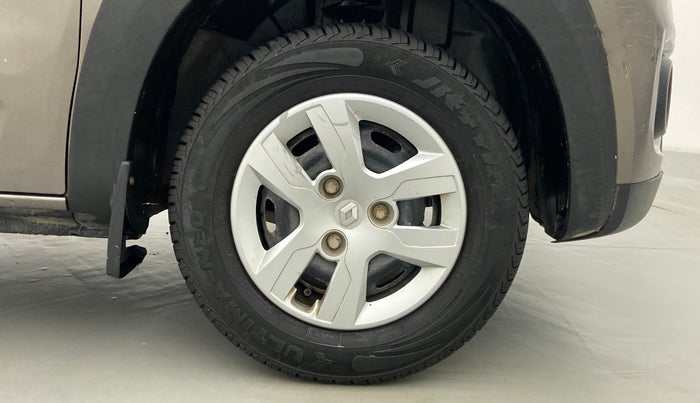 2019 Renault Kwid 1.0 RXT Opt, CNG, Manual, 2,638 km, Right Front Wheel