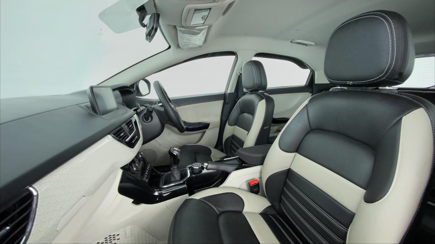 2021 Tata NEXON XZ+ 1.5, Diesel, Manual, 10,422 km, Right Side Front Door Cabin