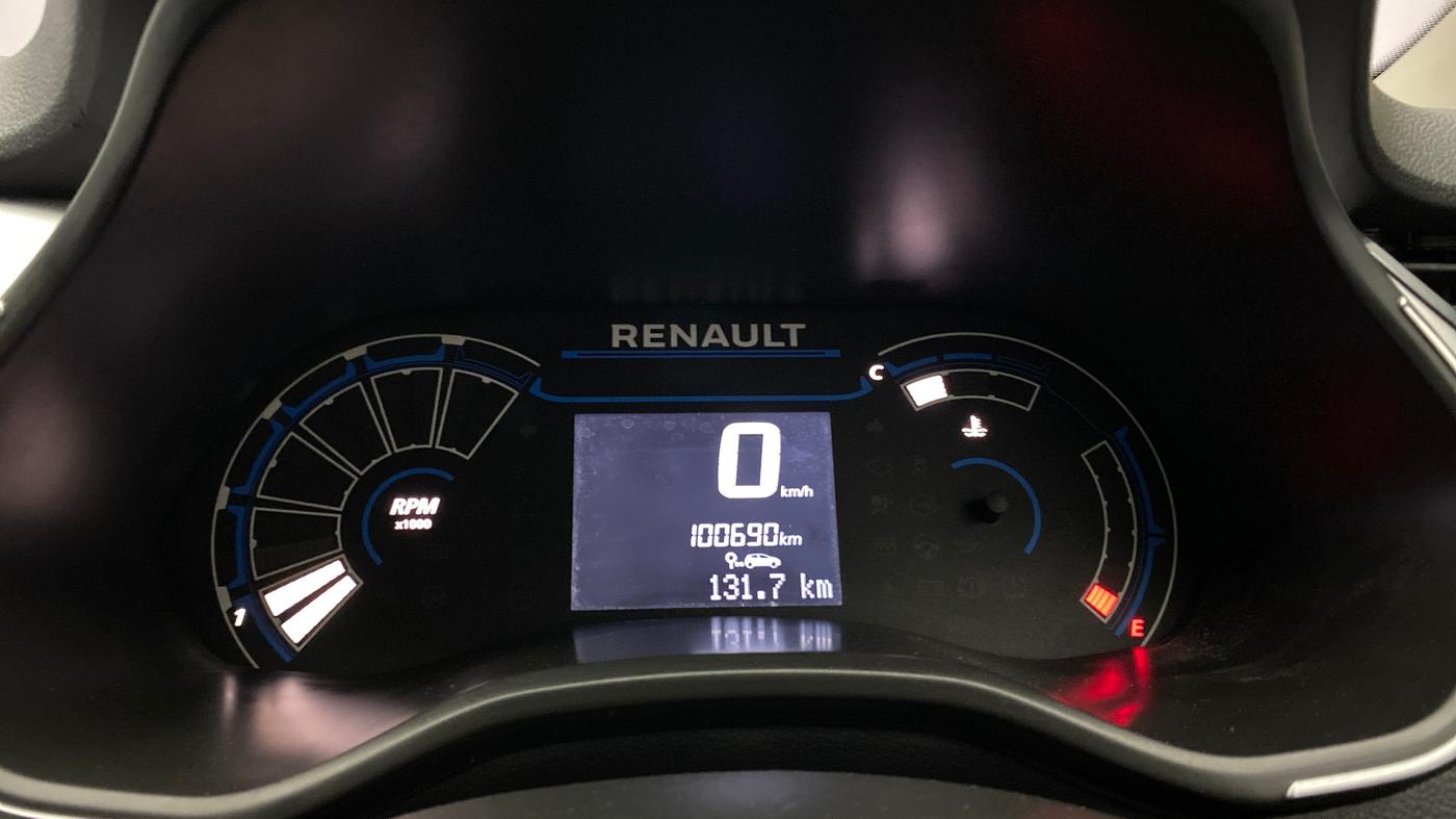 2019 Renault TRIBER RXZ, Petrol, Manual, 1,00,689 km, Odometer Image