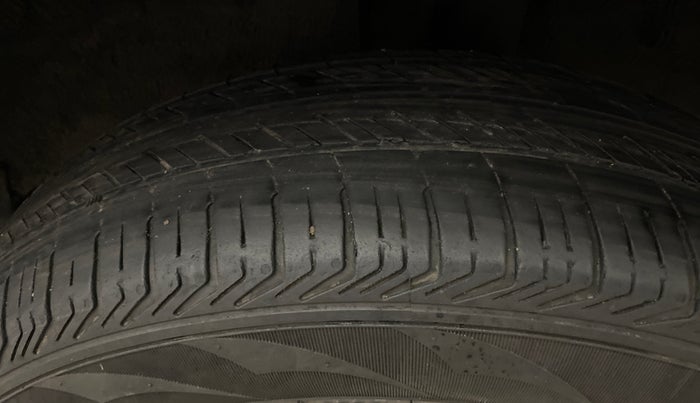 2019 Renault TRIBER RXZ, Petrol, Manual, 1,00,689 km, Left Rear Tyre Tread