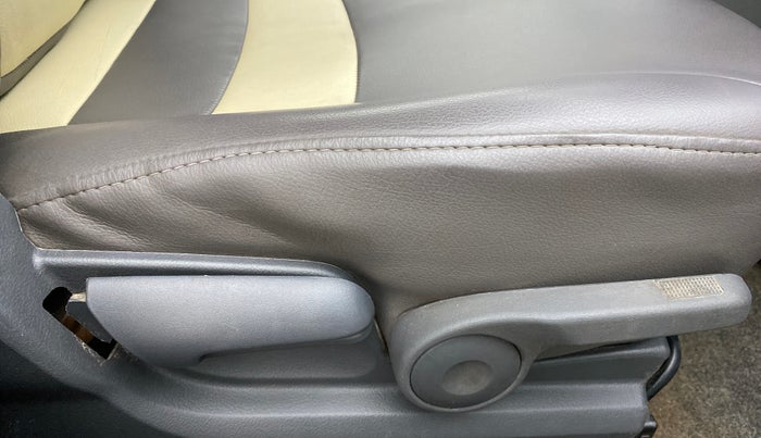 2010 Maruti A Star VXI, Petrol, Manual, 50,887 km, Driver Side Adjustment Panel