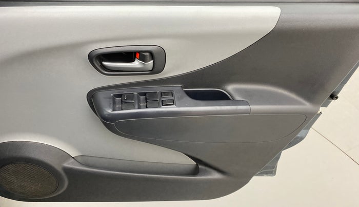 2010 Maruti A Star VXI, Petrol, Manual, 50,887 km, Driver Side Door Panels Control